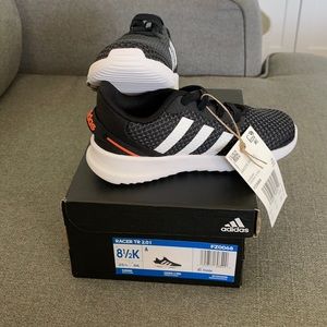 NWT toddler 8.5 adidas trainers